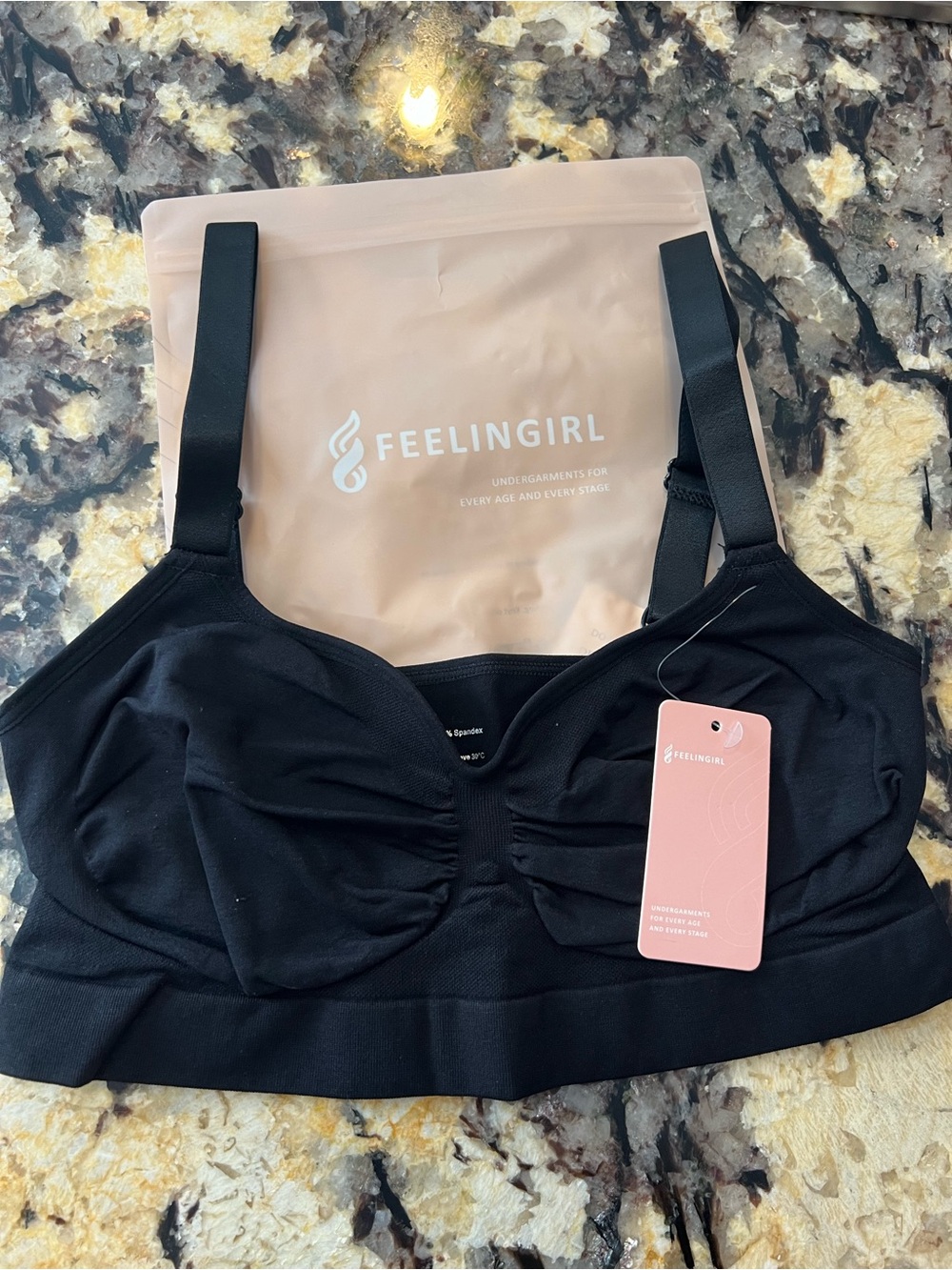 FEELINGIRL Black ultrasoft seamless all day wear bra in size Large